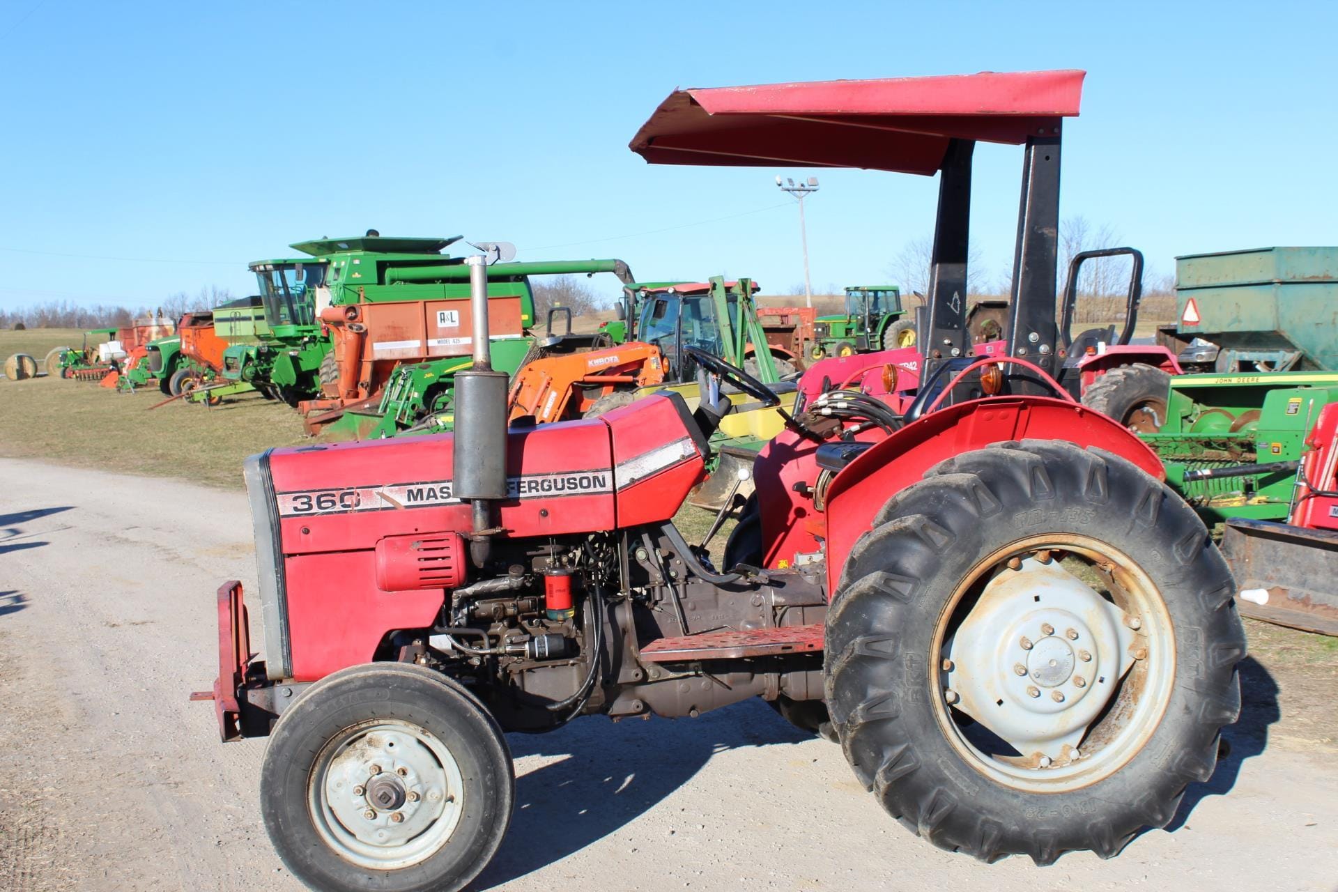 Main image Massey Ferguson 360