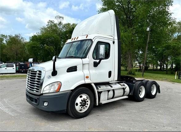 Main image Freightliner Cascadia 113