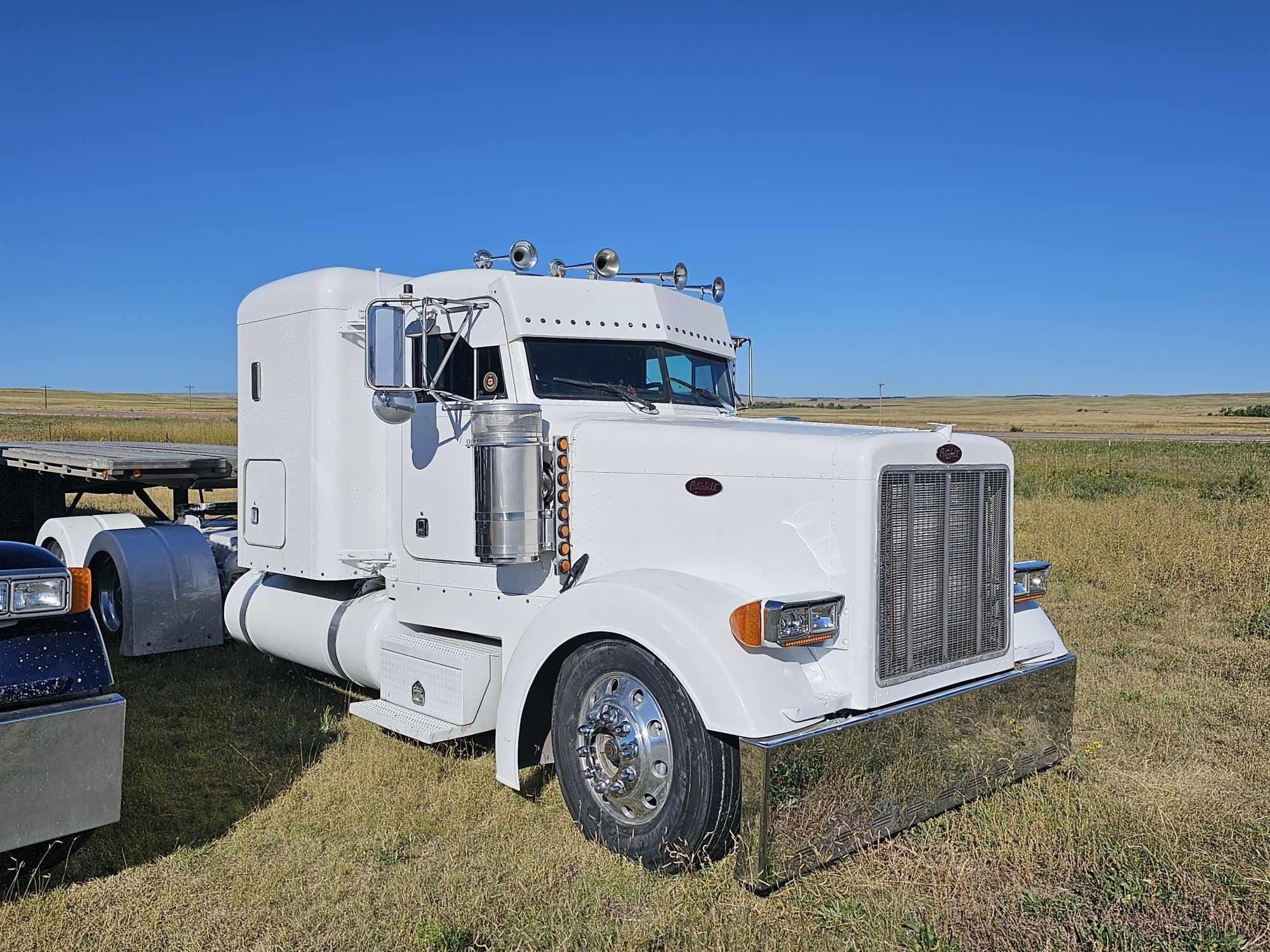 Main image Peterbilt 379