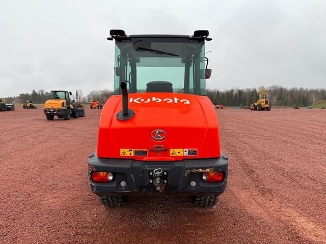 Image of Kubota R540 equipment image 4