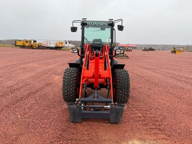 Image of Kubota R540 equipment image 1