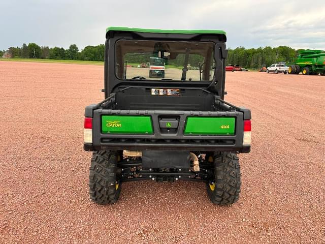 Image of John Deere XUV 835R equipment image 4