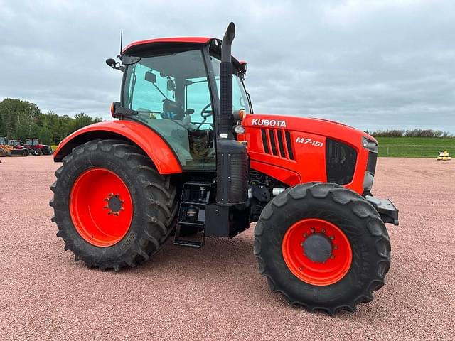 Image of Kubota M7.151 equipment image 2