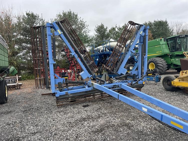 2004 DMI Crumbler Equipment Image0