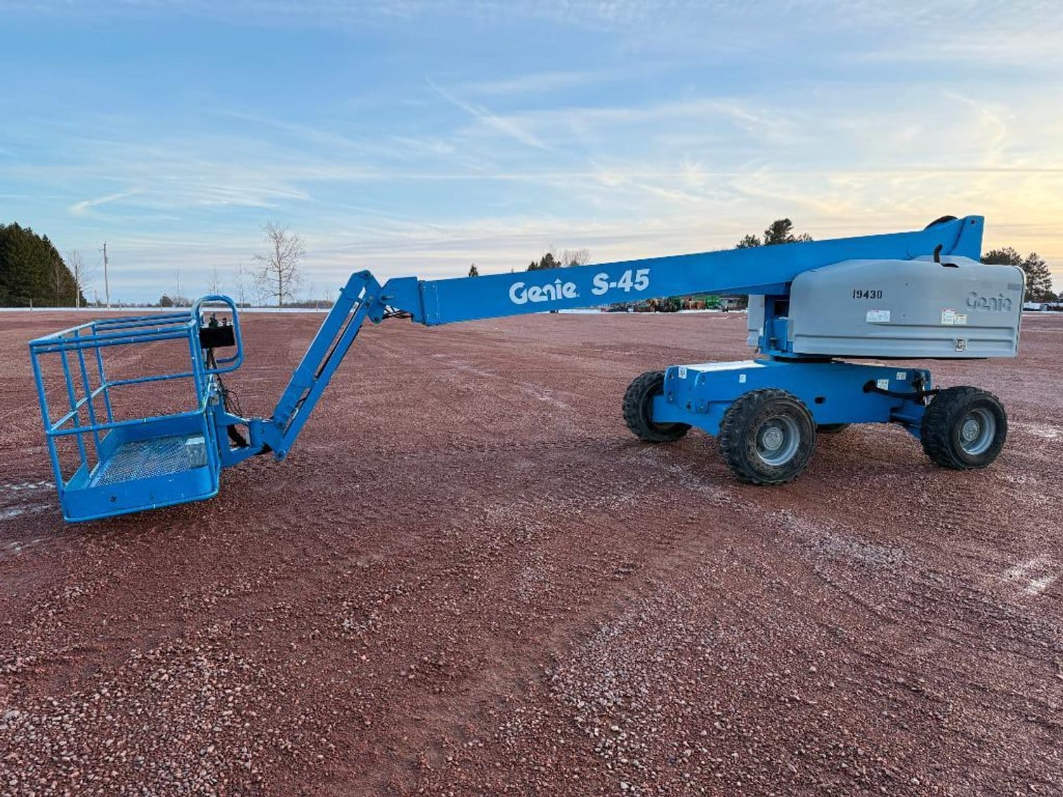 2014 Genie S-45 Equipment Image0