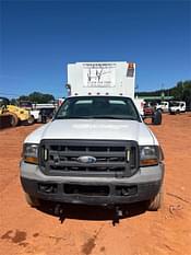 2005 Ford F-550 Equipment Image0
