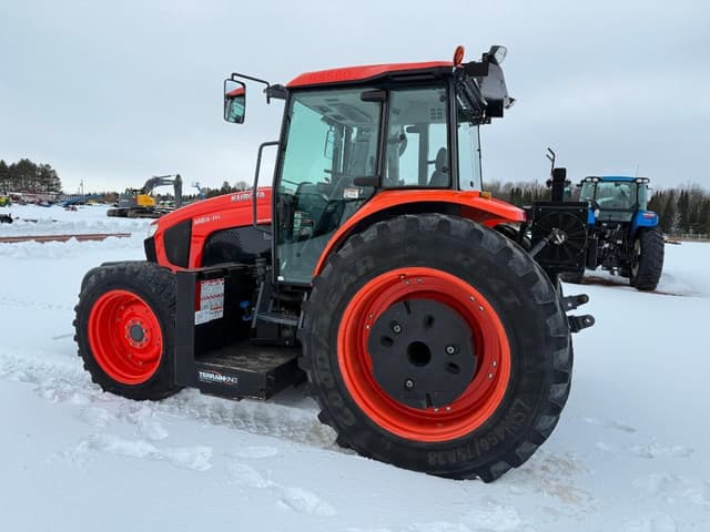 Image of Kubota M6S-111 equipment image 3