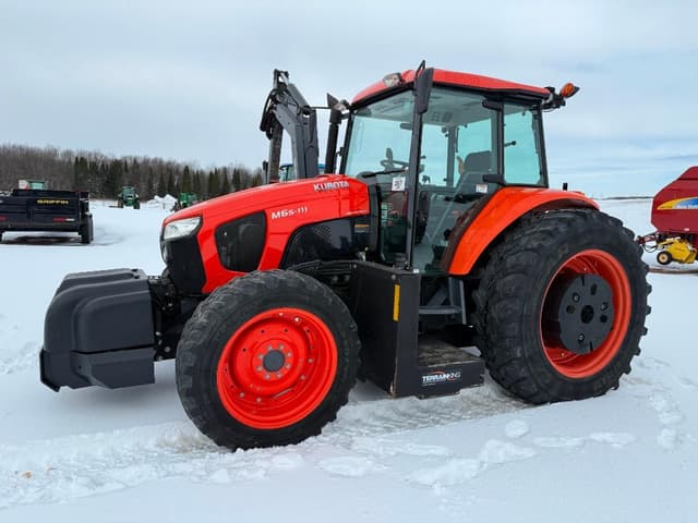 Image of Kubota M6S-111 equipment image 2