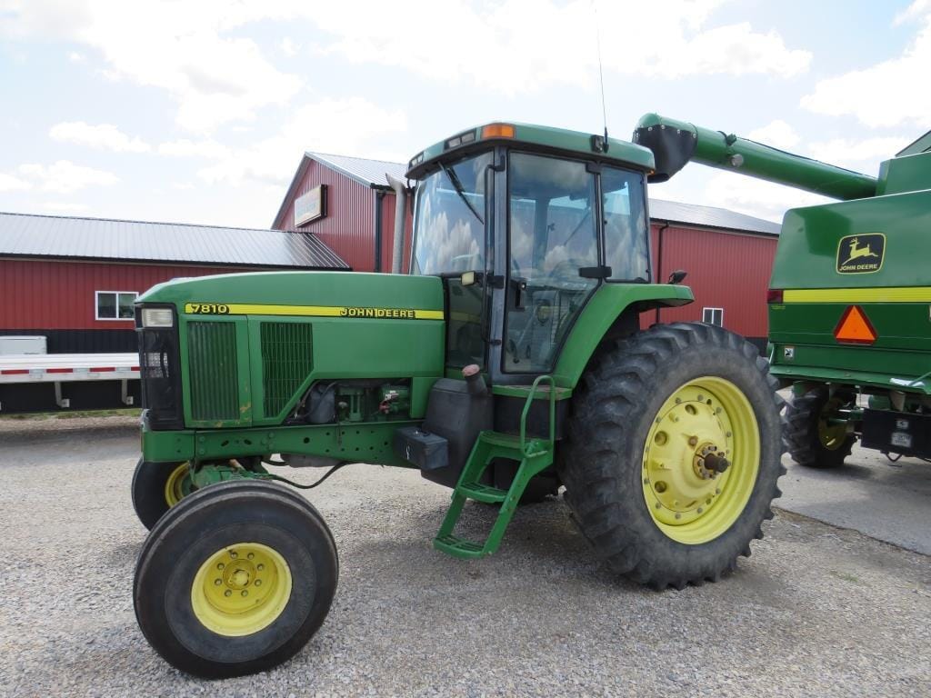 Main image John Deere 7810