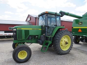 Main image John Deere 7810