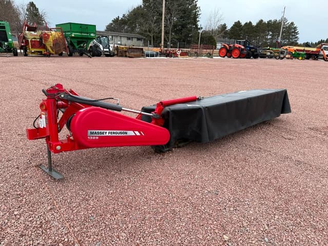 Image of Massey Ferguson 1329 equipment image 4