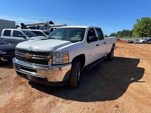 2013 Chevrolet 2500HD Equipment Image0