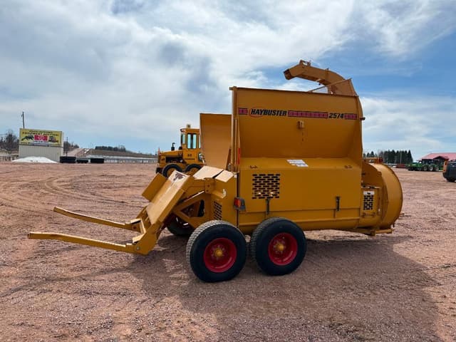 Image of Haybuster 2574 equipment image 3
