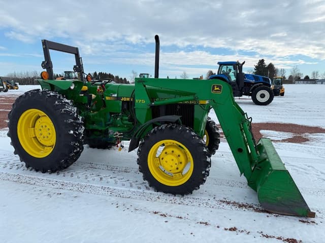 Image of John Deere 2355 equipment image 2