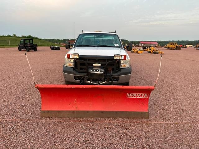 Image of Ford F-250 equipment image 1