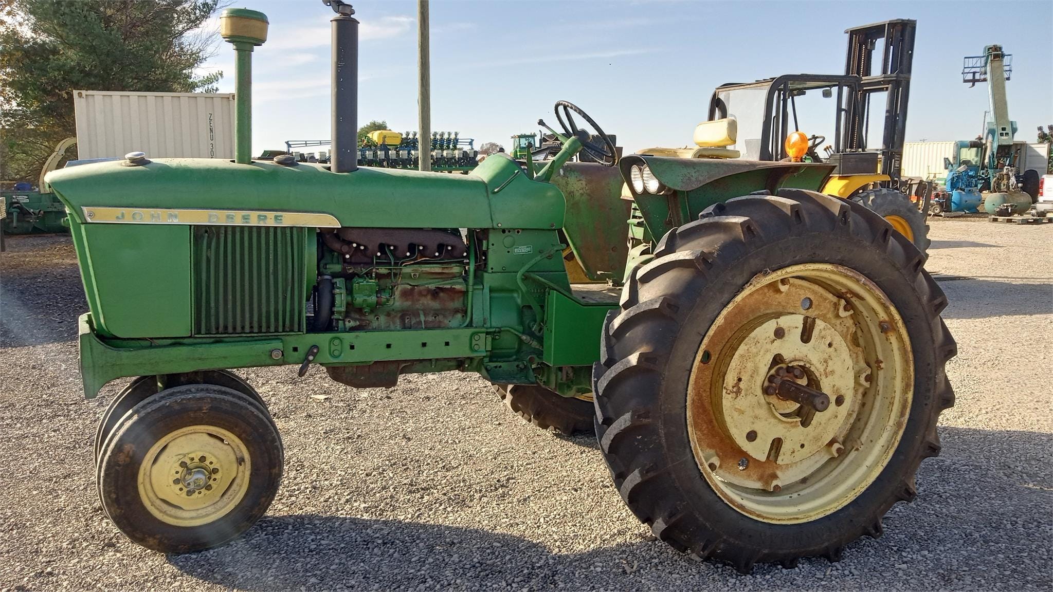 Main image John Deere 2510