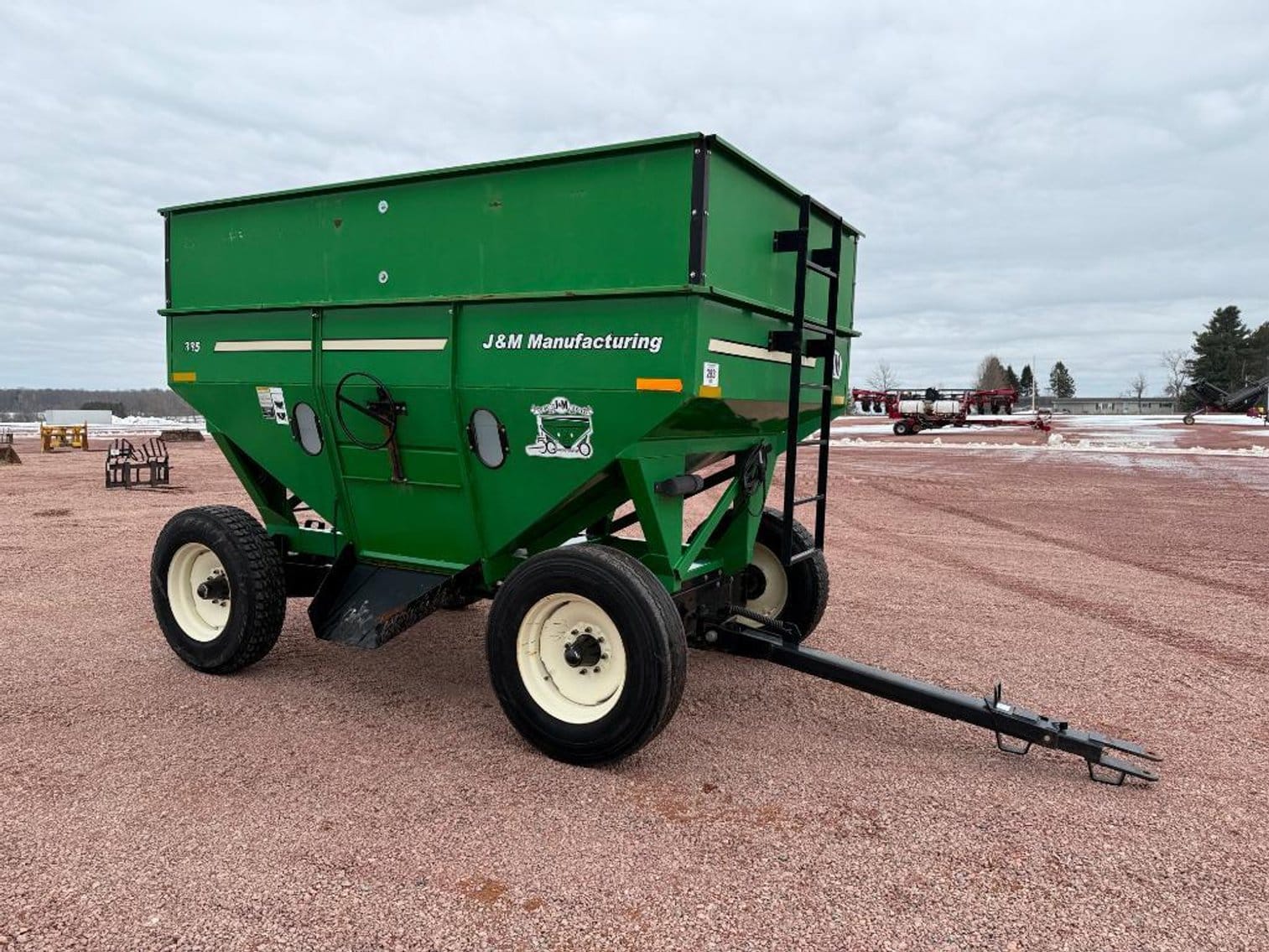 J&M 385 Equipment Image0