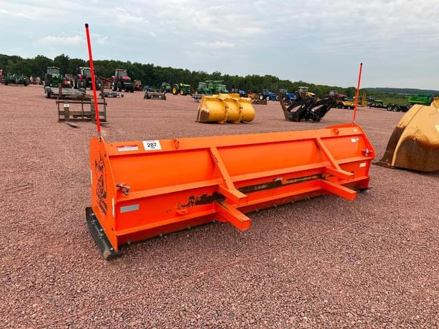 Image of Buyers ScoopDogg equipment image 4