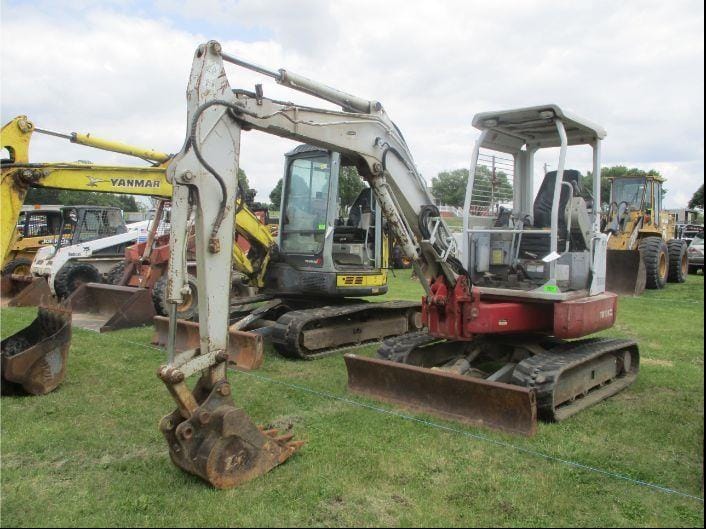 Main image Takeuchi TB138FR