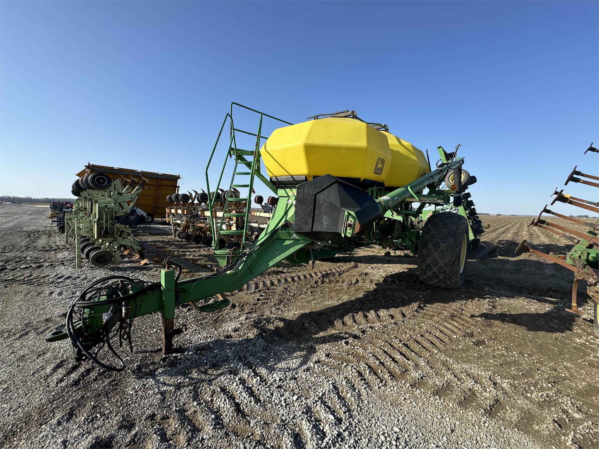 Main image John Deere 1900