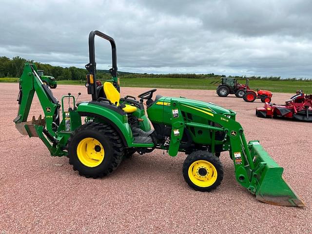 Image of John Deere 2032R equipment image 2