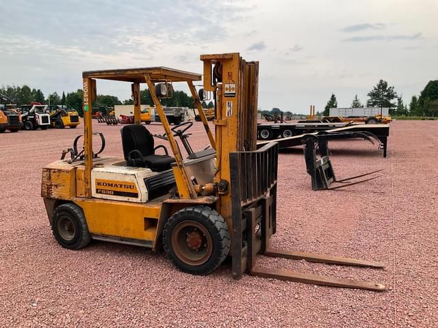 Image of Komatsu FG30 equipment image 2