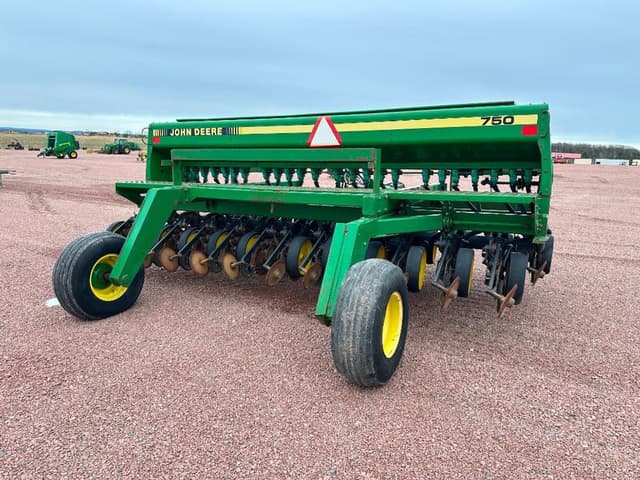 Image of John Deere 750 equipment image 4