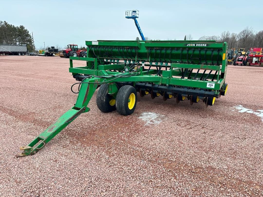 Image of John Deere 750 Primary image