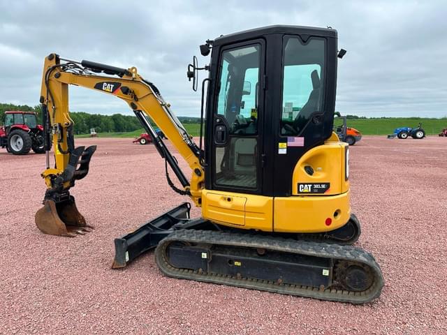 Image of Caterpillar 303.5E2 equipment image 4