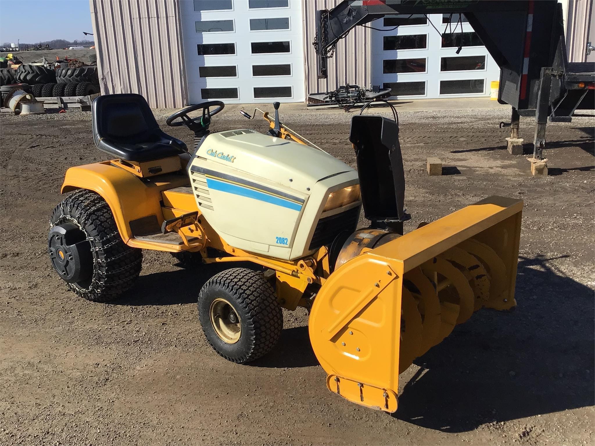 Main image Cub Cadet 2082