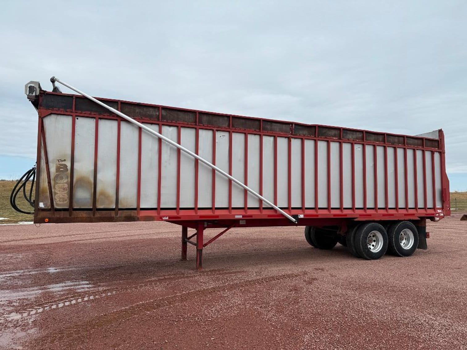 2010 Meyer 9136T Equipment Image0