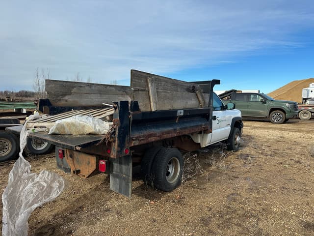 Image of Dodge Ram 3500 equipment image 4