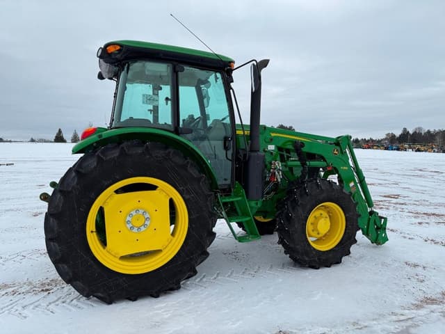 Image of John Deere 6105E equipment image 3