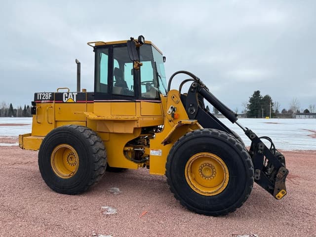 Image of Caterpillar IT28F equipment image 2