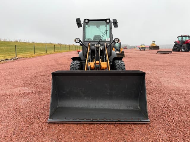 Image of Case 221F equipment image 1