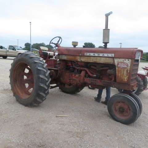 Main image International Harvester 560