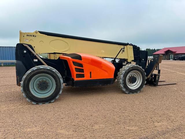 Image of JLG 1055 equipment image 3