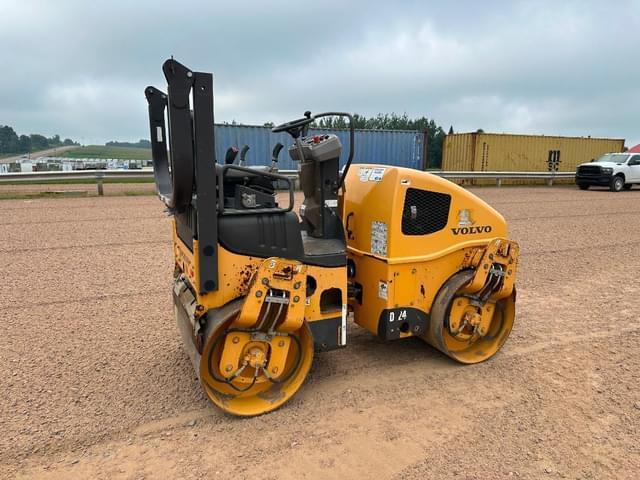 Image of Volvo DD24 equipment image 3