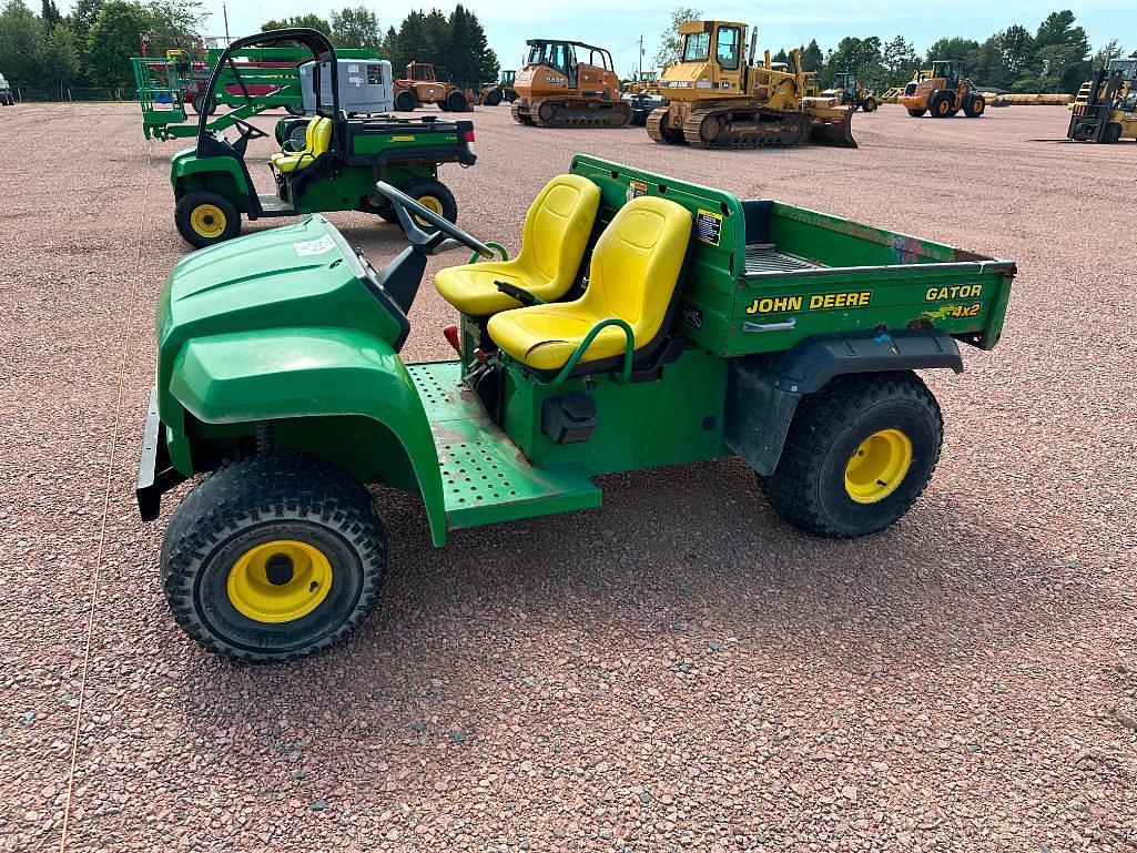 Image of John Deere Gator 4X2 Primary image