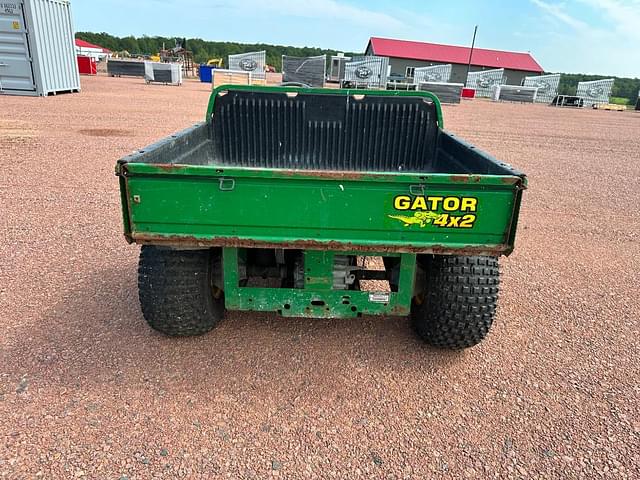 Image of John Deere Gator 4X2 equipment image 4