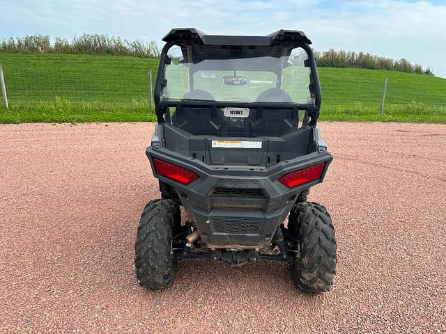 Image of Polaris RZR 900 equipment image 4