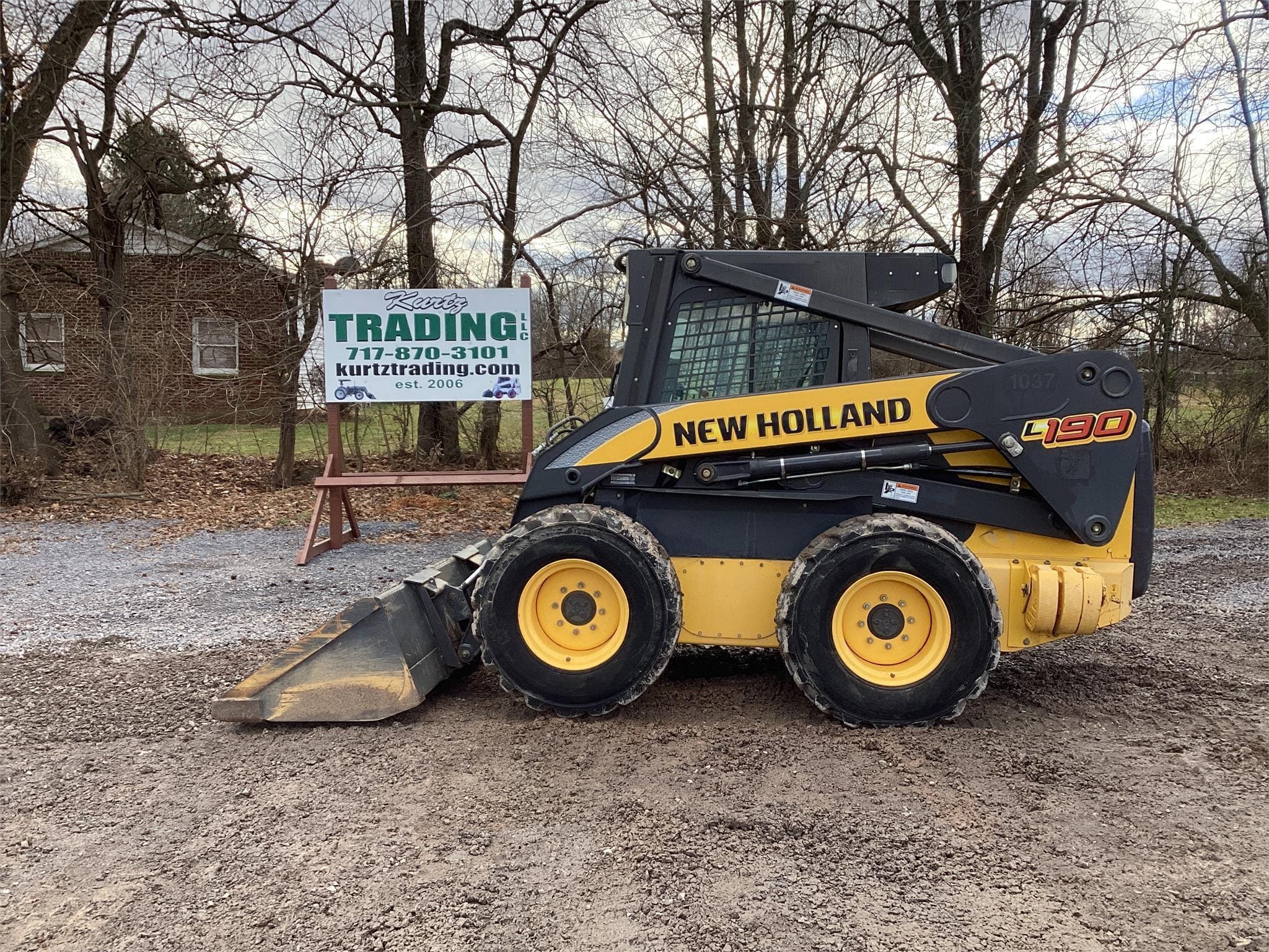 Main image New Holland L190