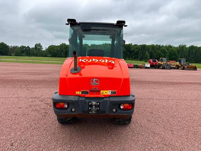 Image of Kubota R640 equipment image 4