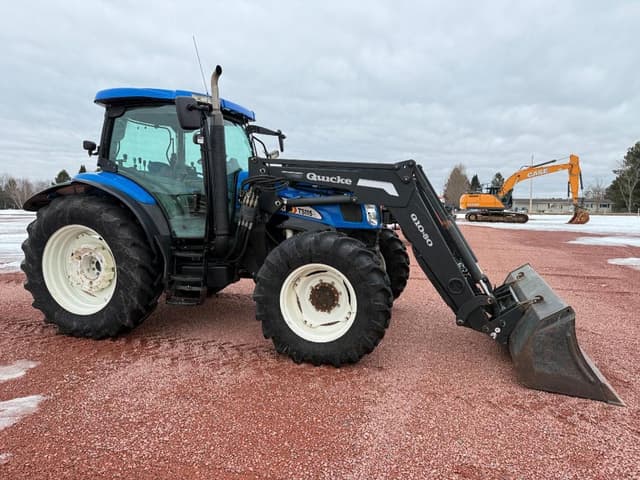 Image of New Holland TS115A equipment image 2