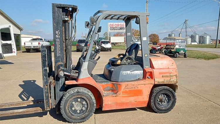 2012 Toyota 7FDU35 Equipment Image0