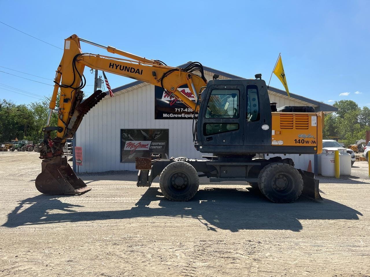 Main image Hyundai Robex 140W-7A