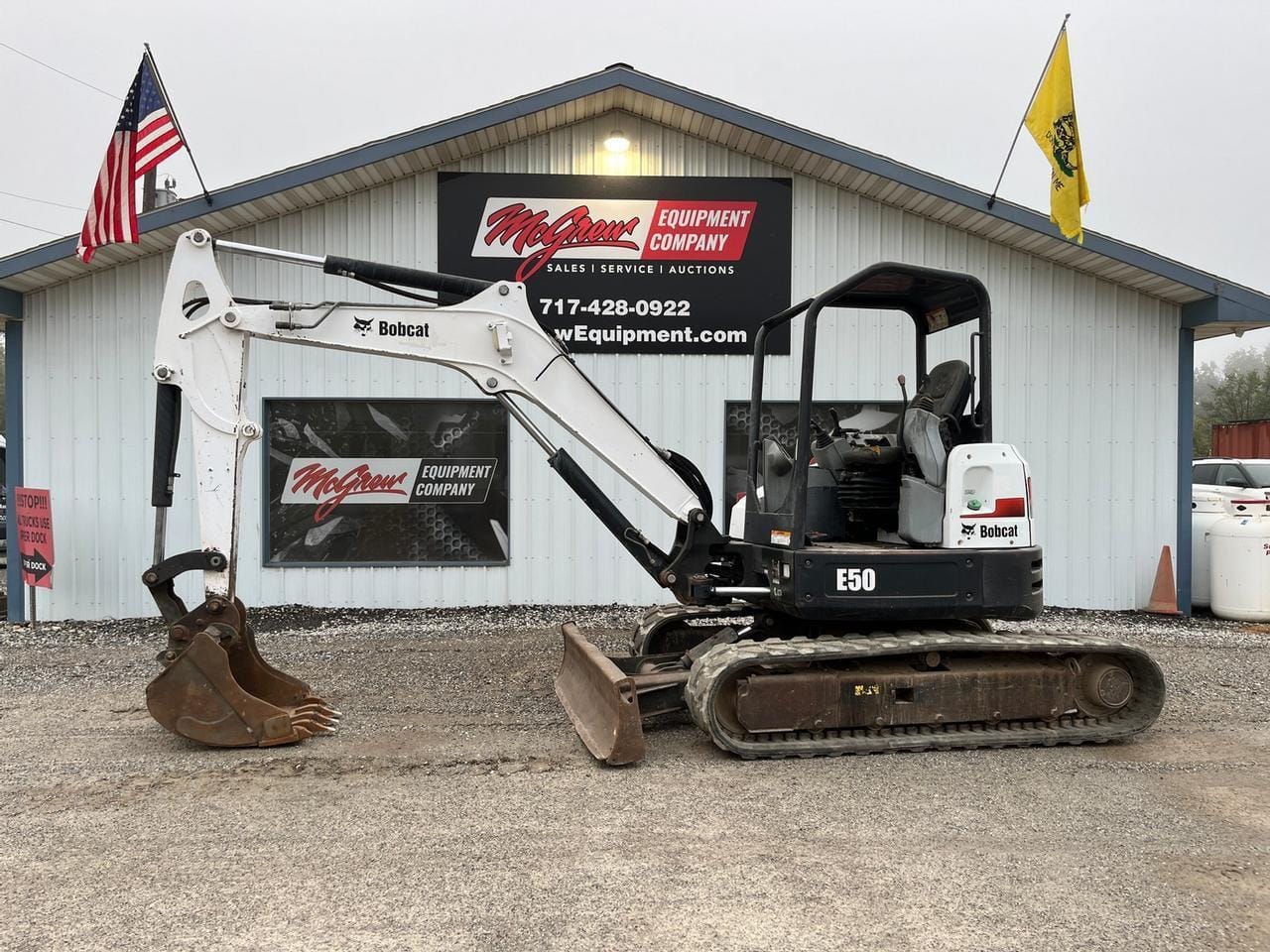 Main image Bobcat E50