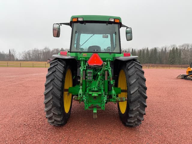 Image of John Deere 7410 equipment image 4