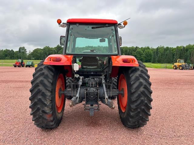 Image of Kubota M126X equipment image 4