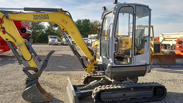 2017 Wacker Neuson EZ38 Equipment Image0